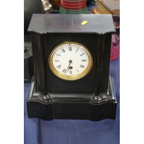 157 - Slate mantle clock, 28cm.