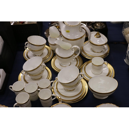 87 - Royal Doulton Royal Gold H4980 pattern tea set.