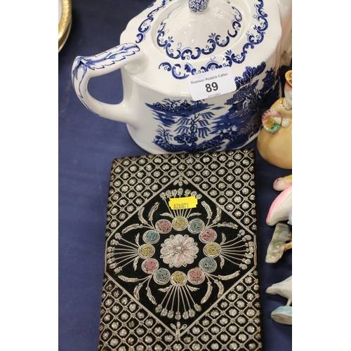 89 - Pendelfin figures, a Masons blue and white teapot, a bead work purse, and other decorative items.