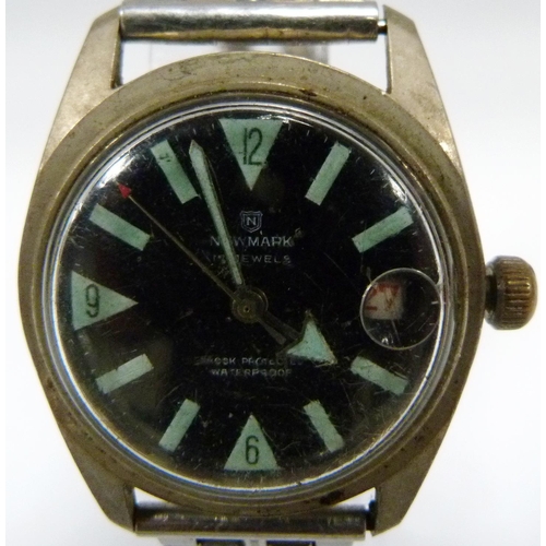 115 - Sicura 23 jewels Superwaterproof 400 vacuum tested manual wind diver's watch, c. 1960s, case diamete... 