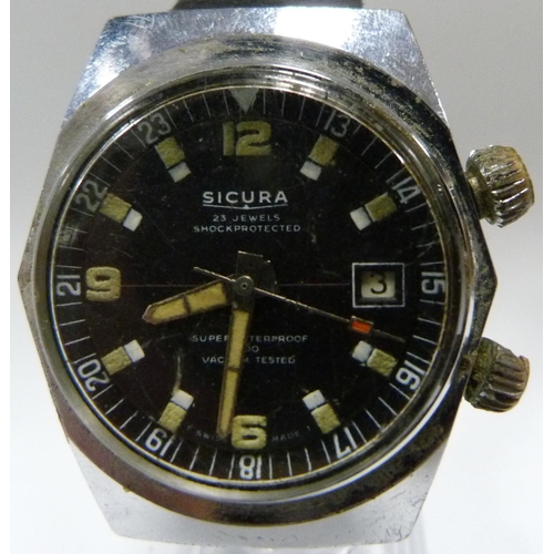 115 - Sicura 23 jewels Superwaterproof 400 vacuum tested manual wind diver's watch, c. 1960s, case diamete... 