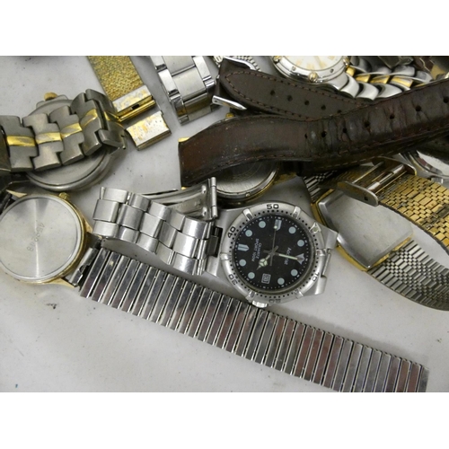 129 - Bag of men's modern Quartz watches including Rotary, Lorus, Casio etc.