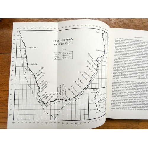 133 - DAY J. H.  A Monograph on the Polychaeta of Southern Africa. 2 vols. Illus. Quarto. Green ... 