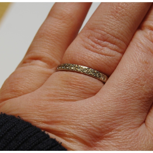 62 - Diamond half eternity ring with brilliants, in platinum, 4.2g.