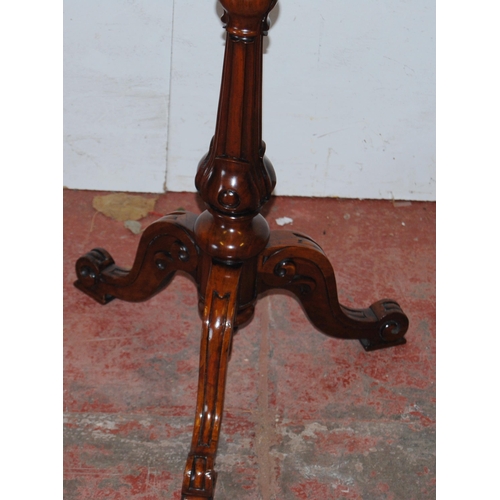 391 - Victorian-style mahogany and brass music stand on turned column and tripod supports with scroll feet... 