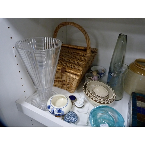 106 - Set of Salter scales, picnic basket, cookery books, blue and white plates, lamp etc (two shelves).