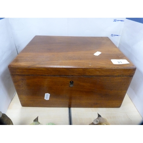 21 - Victorian beadwork teapot stand and antique mahogany box with twin compartments.