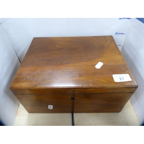 21 - Victorian beadwork teapot stand and antique mahogany box with twin compartments.