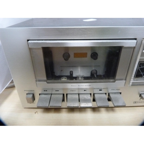 23 - Pioneer CT-F500 stereo tape deck.