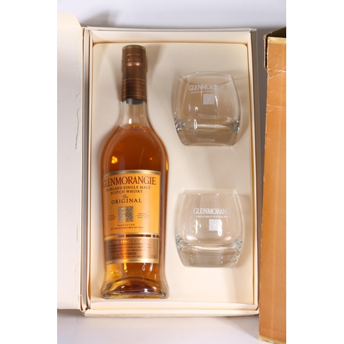 367 - GLENMORANGIE The Original 10 year old single malt Scotch whisky 70cl 40% abv. in gift set with two t... 