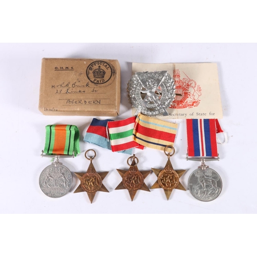 780 - WWII war medals including Defence medal, WWII war medal, Africa star, Italy star and 1939-1945 star,... 