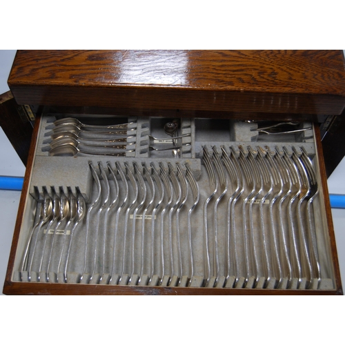 30 - Part suite of EP cutlery by Philip Ashberry & Sons of Sheffield to include carving implements, s... 