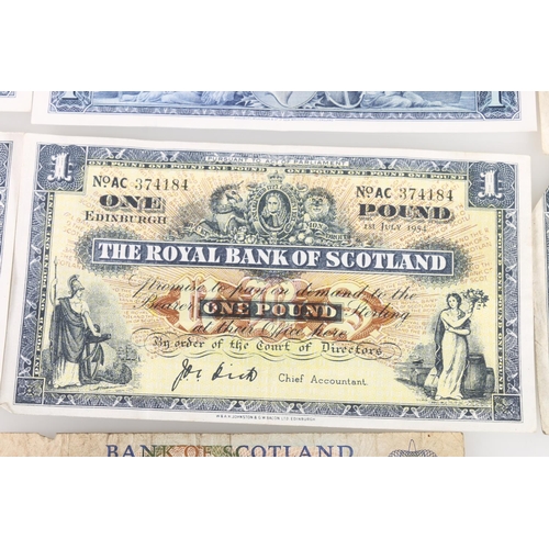 571 - THE COMMERCIAL BANK OF SCOTLAND LIMITED  consecutive run of three one pound £1 banknote 1... 