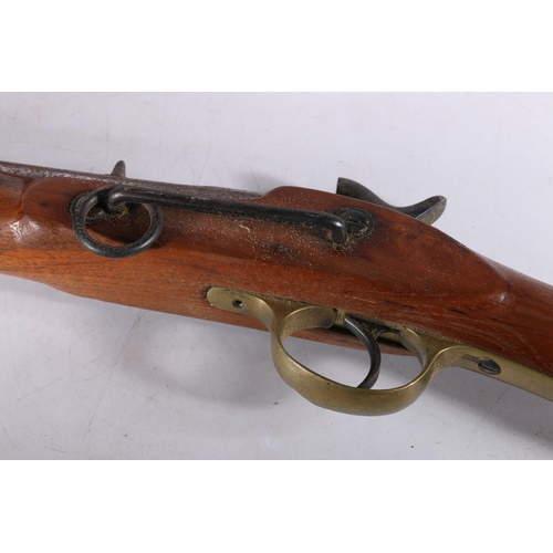 840 - Victorian percussion cap carbine gun, the stock inset with brass roundel 'Excise & Salt D. 17', ... 