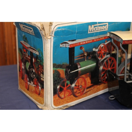 10 - Malins (Engineers) Ltd, Mamod TE1a Steam Tractor live steam traction engine, boxed.