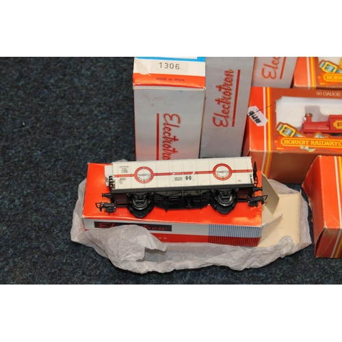 20 - Hornby OO gauge model railways R760 0-4-0 Polly locomotive 8 red, boxed, R759 0-4-0 Southern Connie ... 