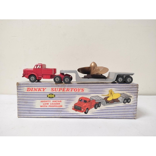 Dinky Supertoys. 986 Mighty Anter low loader with propeller