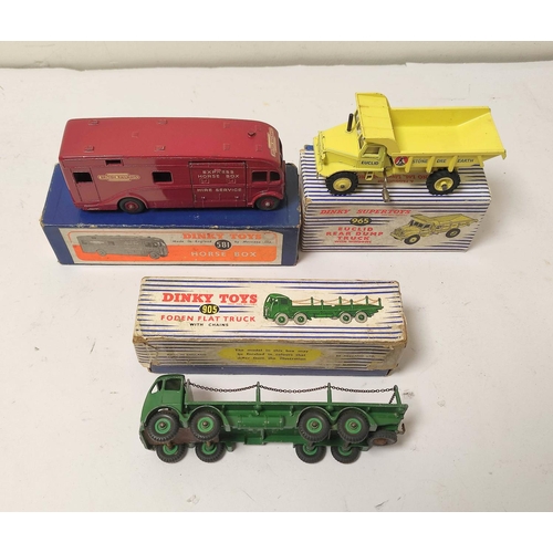 Dinky Toys. 905 Foden Flat Truck diecast model with chains