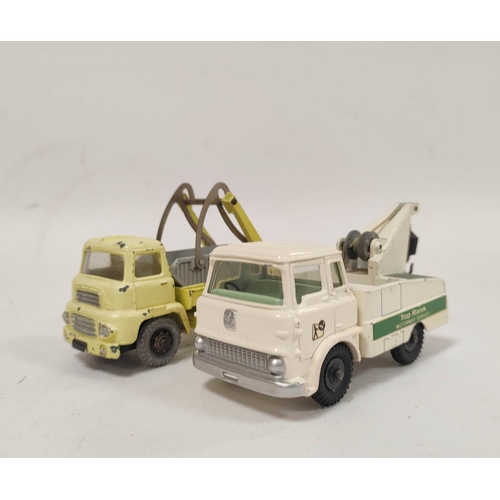 英DINKY　ヴィンテージミニカー FORD　TK　CRASH　TRUCK Dinky 434, Bedford TK Crash Truck - Free Price Guide & Review