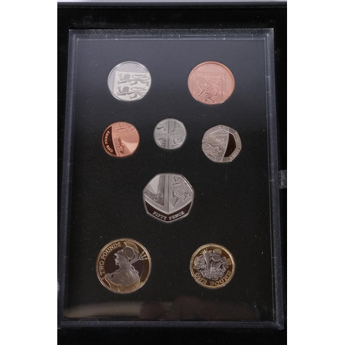 596 - The Royal Mint UNITED KINGDOM Elizabeth II (1952-2022) proof coin set 2021 (thirteen coins and a pla... 