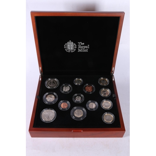 600 - The Royal Mint UNITED KINGDOM Queen Elizabeth II (1952-2022) premium proof coin set 2017 (fourteen c... 