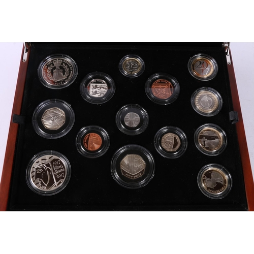 600 - The Royal Mint UNITED KINGDOM Queen Elizabeth II (1952-2022) premium proof coin set 2017 (fourteen c... 