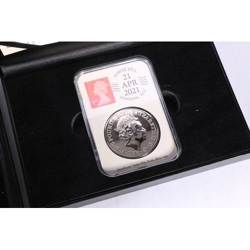 610 - ISLE OF MAN Queen Elizabeth II (1952-2022) silver proof oversized fifty pence 2001 issued to commemo... 