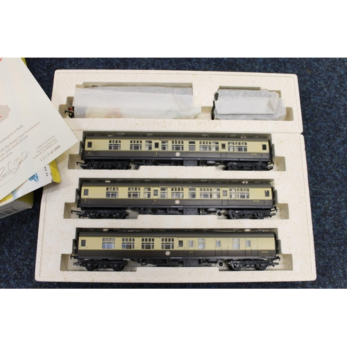 68 - Hornby OO gauge model railways R2077 The Merchant Venturer limited edition train pack with 4-6-0 Kin... 