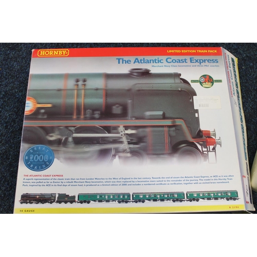 70 - Hornby OO gauge model railways R2194 The Atlantic Coast Express limited edition train pack with 4-6-... 