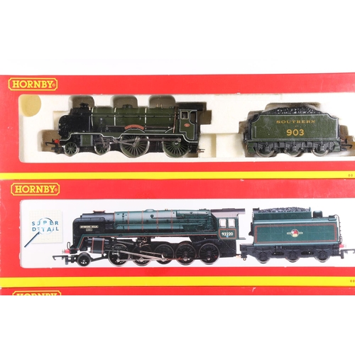 76 - Hornby OO gauge model railways 4-6-2 Geoffrey Chaucer tender locomotive 70002 BR green in R2207 box,... 