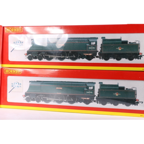 80 - Hornby OO gauge model railways 4-6-2 Okehampton (renamed) tender locomotive 34013 BR green in R2218 ... 