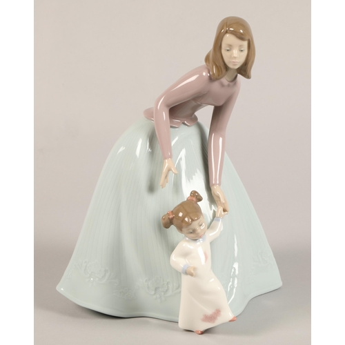 4 - Lladro maid with hare, Nao mother and child (2)