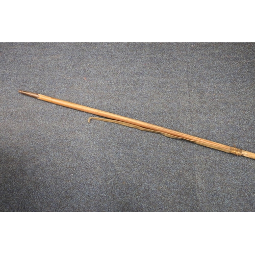 817 - British cavalry lance, possibly 1848 pattern, no identifying markings, 275 cm long.