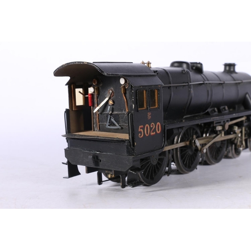 108 - O gauge model railway, an electric two rail 4-6-0 class 5P/5F tender locomotive 5020 LMS black. ... 