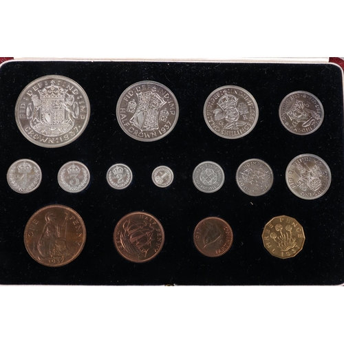 619 - UNITED KINGDOM George VI (1936-1952) specimen coin set 1937, fifteen coins from crown to farthing wi... 