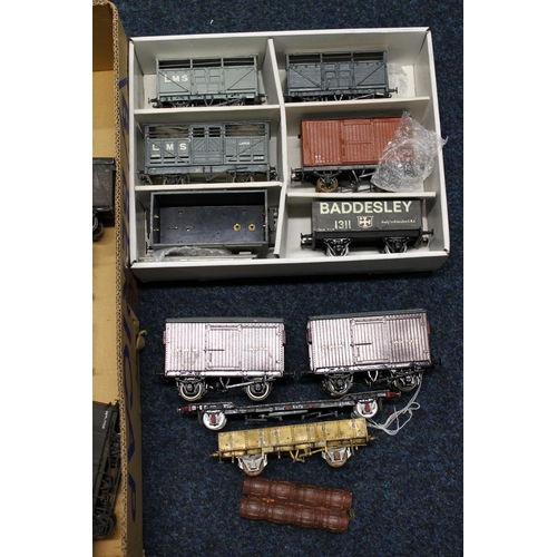 100 - O gauge model railway, a group of twenty three kit built wagons and vans including Baddesley wagon, ... 