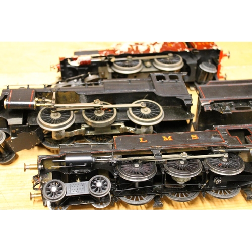 109 - O gauge model railways to include 4-6-2 tender locomotive 15360 LMS black, a 2-6-0 locomotive and a ... 