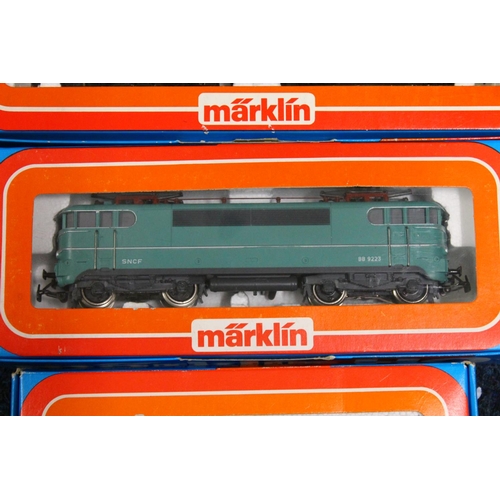 125 - Three Marklin of Germany OO gauge HO Scale model railway locomotives including 3055 electric locomot... 