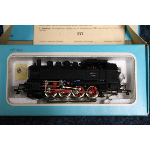 126 - Two Marklin of Germany OO gauge HO Scale model railway locomotives including 3092 4-6-2 tender locom... 