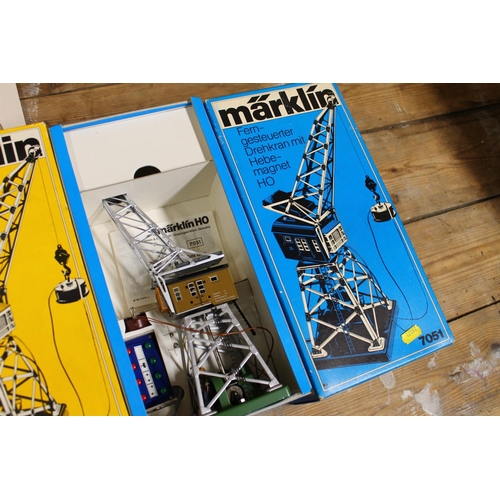 127 - Marklin of Germany OO gauge HO Scale model railway 7051 magnet crane in blue box and another example... 