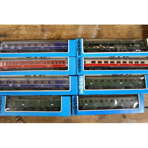 129 - Marklin of Germany OO gauge HO scale model railway rolling stock including 4074, 4098, 4136, 4137, 4... 