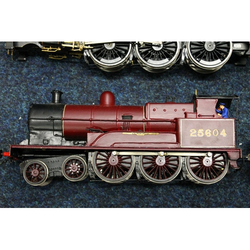 95 - O gauge model railway, a kit built electric 4-6-0 Enchantress tender locomotive 25604 LMS maroon, an... 