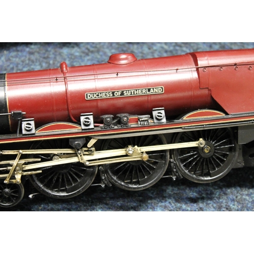 96 - O gauge model railway, a kit built electric 4-6-2 Duchess of Sutherland tender locomotive 6233 LMS m... 