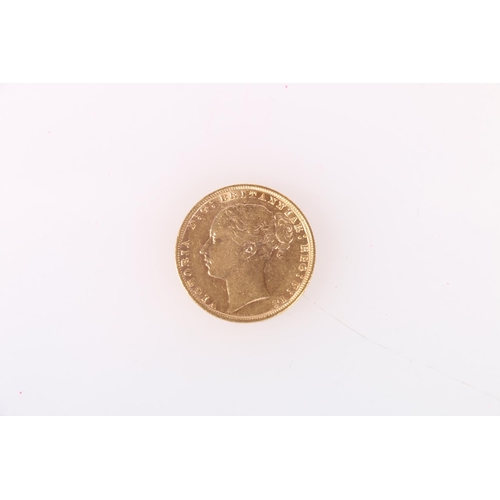 729 - The Royal Mint UNITED KINGDOM Queen Victoria (1837-1901) gold sovereign 1876 young head, in slab wit... 