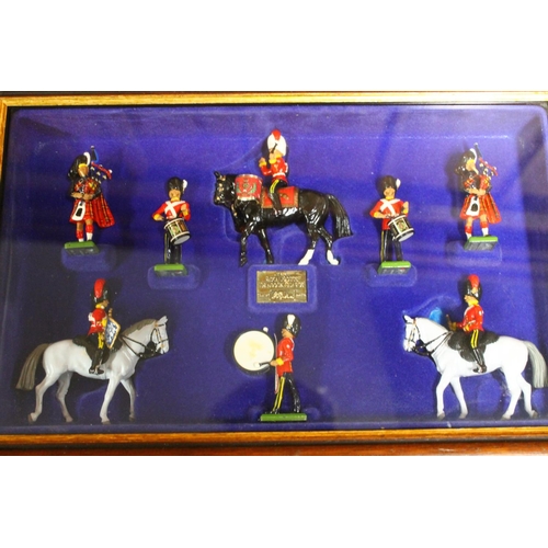 138 - Britains 7695 Eyes Right Models Royal Canadian Mounted Police RCMP set boxed, also 40207 Civilians Q... 