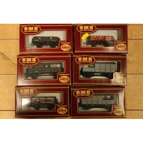 147 - Airfix Great Model Railway GMR OO gauge model railways including 0-6-0 tank locomotive 1466 GWR gree... 