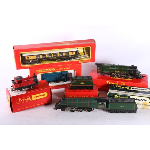 151 - Triang Wrenn OO gauge model railway 2211 Mallard tender locomotive 60022 BR green (af) boxed, Triang... 