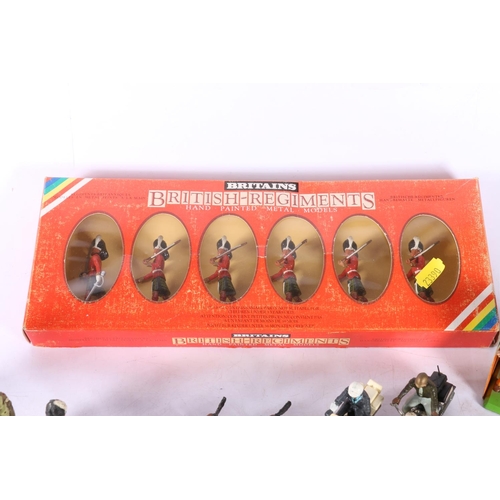 157 - Britains 7245 Gordon Highlanders set boxed, a white metal figure of a Scots Guard, Britains Deetail,... 