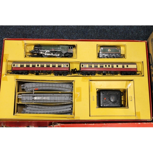 Triang princess best sale elizabeth train set