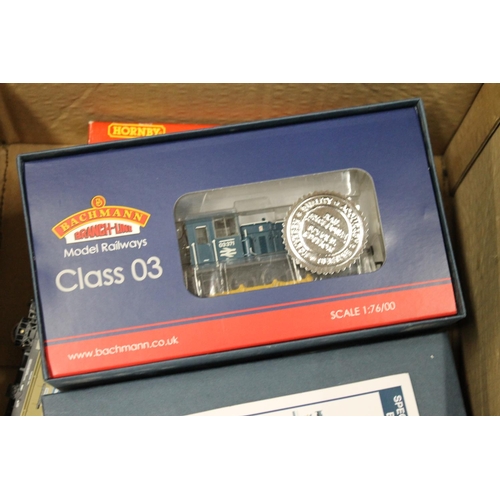 164 - Bachman OO gauge model railway 31-360X diesel locomotive Class 03 Gateshead 03371 boxed, Roco high s... 